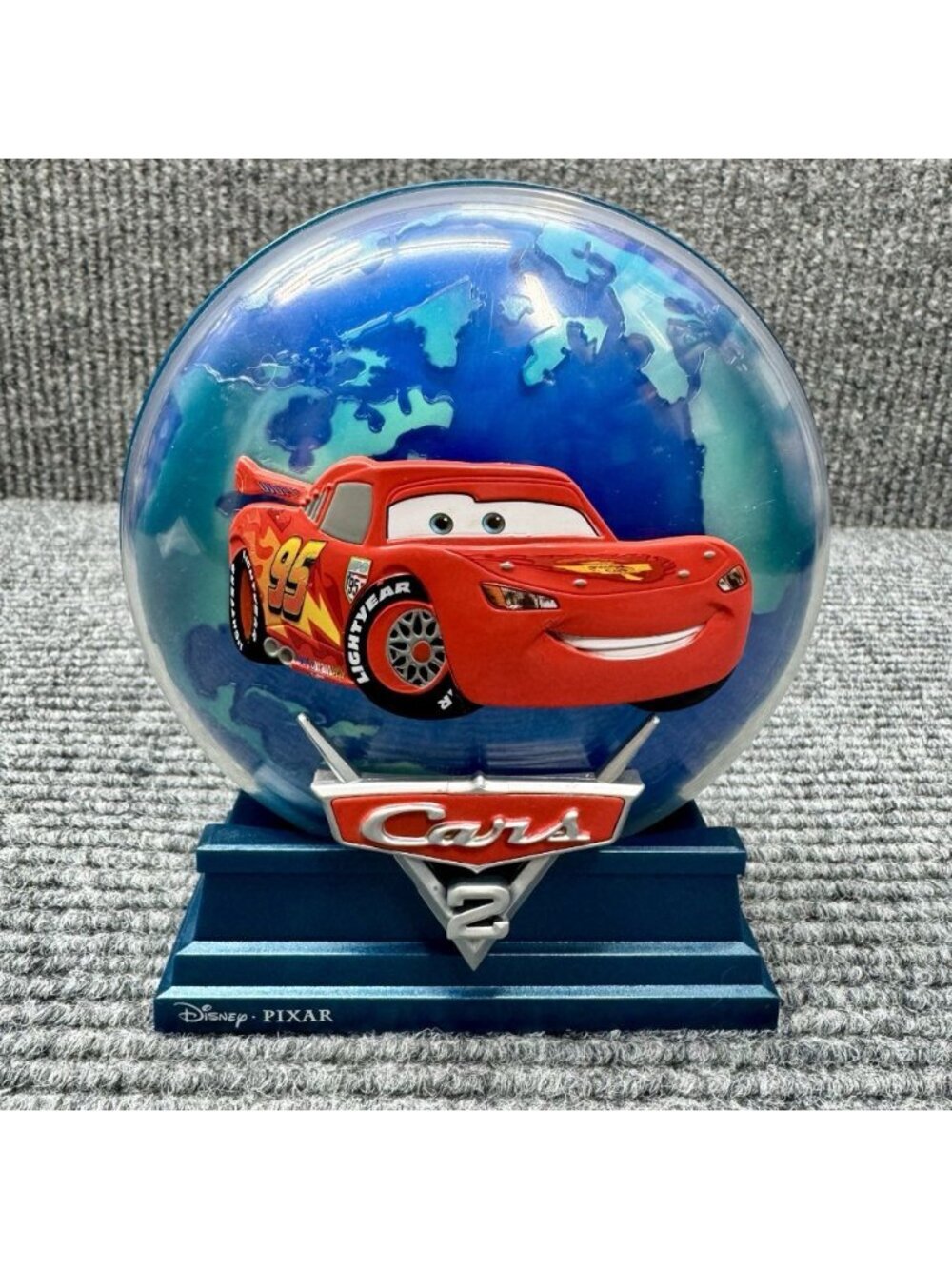 Disney Cars 2 - 3D 3 Blu-Ray Disc Set in Collector's Globe Case McQueen Decor
